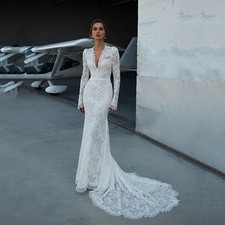 Abiti da sposa classici scollo a V sirena pizzo manica lunga spazzata treno sposa