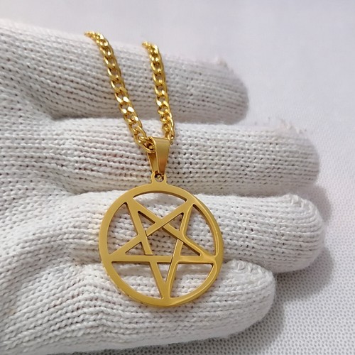 Collana con ciondolo