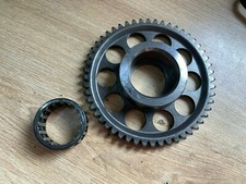 UN PIGNON DE ROUE LIBRE MOTO