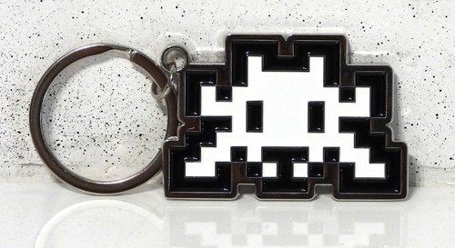 Invader keychain w beyond - b,