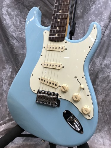 Fender japan exclusive classic - fender,