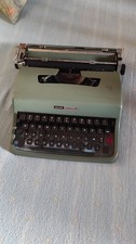 Macchina da scrivere Olivetti