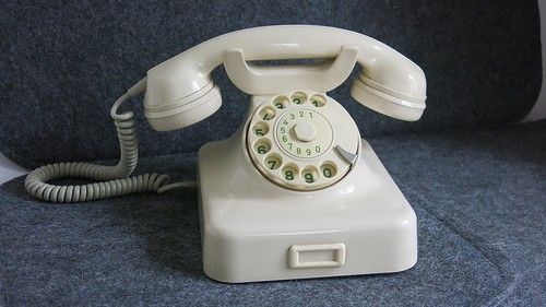 Altes telefon 48 - telefon,