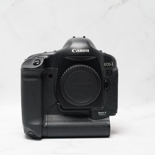 Canon eos mark - mark, ii
