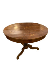 Antito tavolo rotondo  Biedermeier in noce intarsiato epoca XIX secolo
