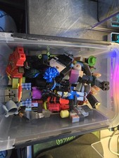tub of roblox figures
