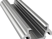 Staffa per lamiera grecata