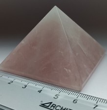 PIRAMIDE GRANDE QUARZO ROSA