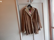 Cappottino scamosciato beige