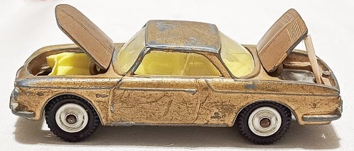 Corgi toys volkswagen 1500 - toys,