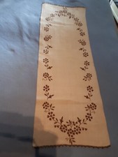 Striscia centrotavola vintage