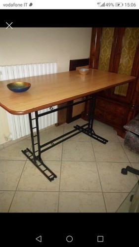Tavolo con base - con, in