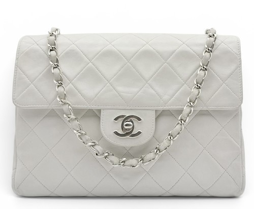 Chanel classic flap medium - chanel,