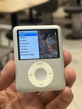 Apple iPod Nano 3rd Generation 8GB  - Silver (Perfectly Working)