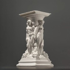 Piedistallo a colonna romana