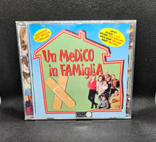 UN MEDICO IN FAMIGLIA - CD ALBUM- 2000 - LINO BANFI SIGLA  SERIE TV LOS LOCOS -