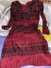 abito plissettato rosso studio