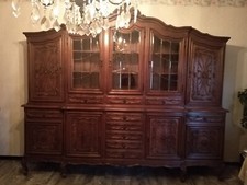 Mobili sala, barocco piemontese. Credenza con tavolo e sei sedie. Credenza con c