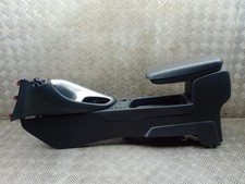 TOYOTA YARIS BRACCIOLO CONSOLE