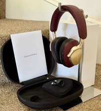 Bowers & Wilkins PX8 Cuffie
