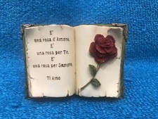 ARTEFICE LIBRO E UNA ROSA D AMORE E UNA ROSA PER TE E UNA ROSA PER SEMPRE TI AMO