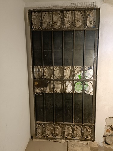 Porta ferro - porta, in