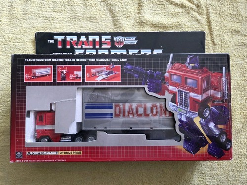 Optimus prime in scatola - optimus, ko