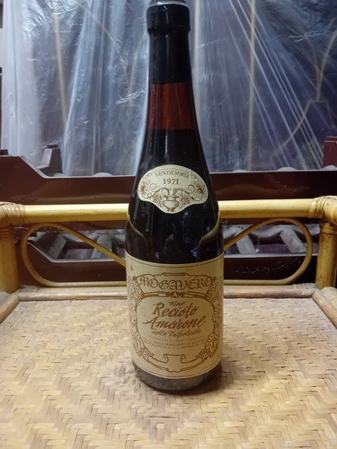 Bottiglia vino rosso recioto - bottiglia,