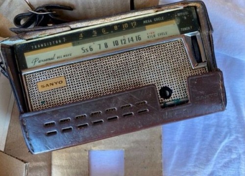 Radio vintage sanyo transistor - sanyo,
