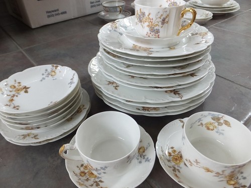 Rare set plates - rare, cups