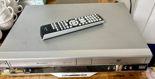 Toshiba vr4xsu dvd vhs - dvd, combo