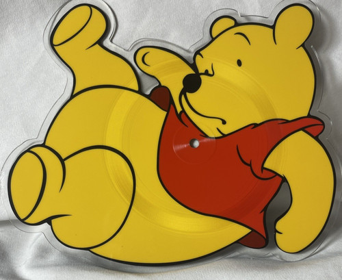 Winnie the pooh shaped picture - winnie,