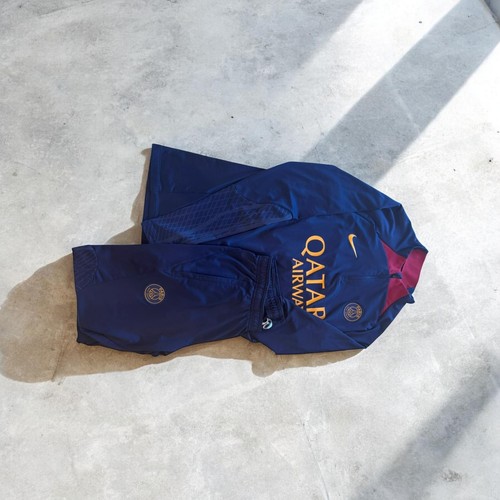Tuta nike paris saint - nike,