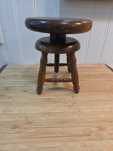 Sgabello pianoforte vintage - , in