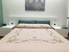 Copriletto Matrimoniale in Cotone piquet rosa 380 gr/m2 ricamato a fiori