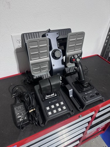 Logitech g940 flight system - logitech,