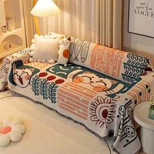 Cartoon Chic: Copridivano per una protezione mobile accogliente e minimalista