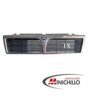 Mascherina Anteriore Griglia Radiatore Lancia Prisma Usata