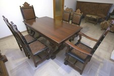 Tavolo stile rinascimento