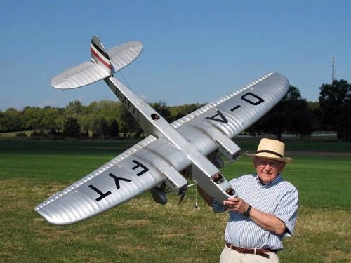 Enorme don srull dornier - enorme, do23g