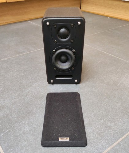 Singolo altoparlanti teac - **singolo*,