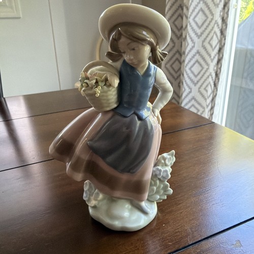 Lladró figurine 5221 - #5221,
