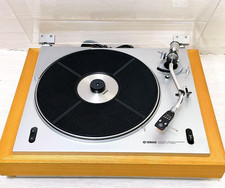 Yamaha YP-700C Giradischi SemiAuto BeltDrive AutoReturn CueingLeva Perfettamente Funzionante