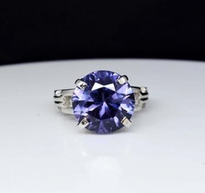 Anello in argento sterling 925 con alessandrite naturale che cambia colore...