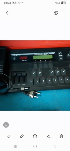 Digiteck vocalist vhm5
