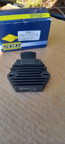 Regolatore tensione ducati - di,