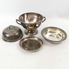 Antica porta con coperchio