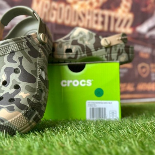 Zoccoli mimetici crocs - 🪖,