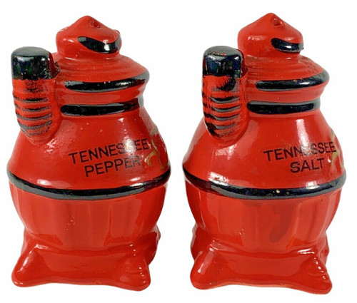 Stufa rossa vintage ceramica