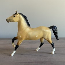 Breyer Molding Co Buckskin Quarter Horse Collectible #631 Model Vintage 1998